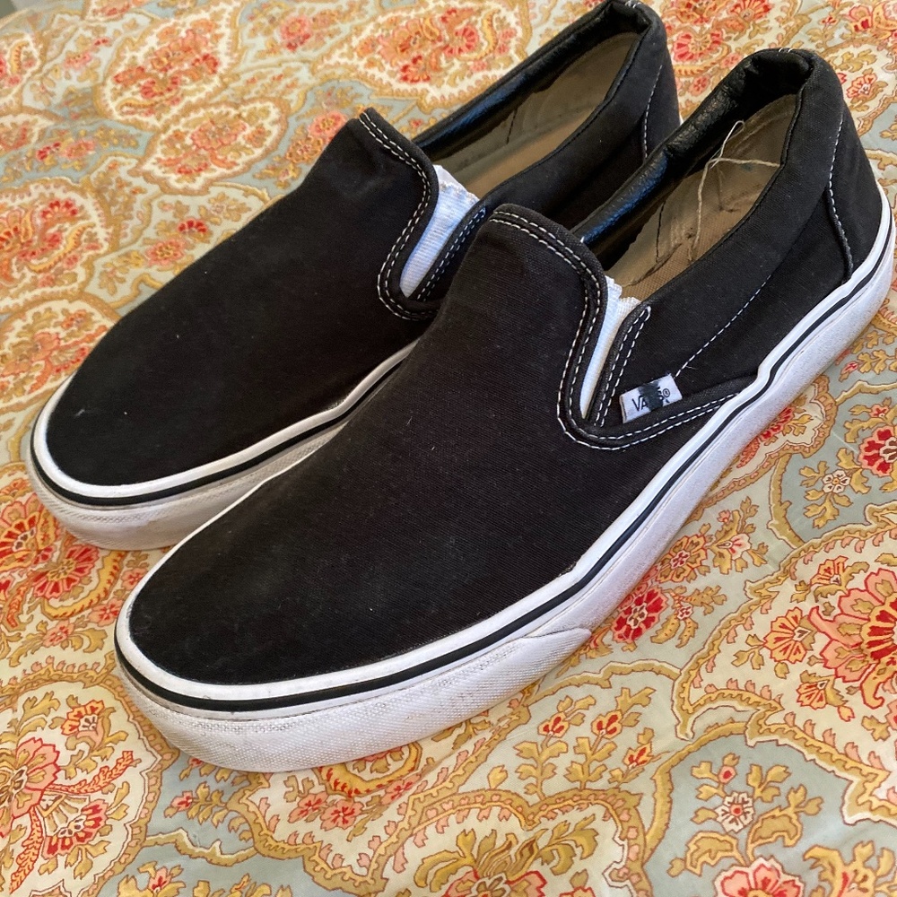 Vans Classic Slip-ons Black Men’s 10.5/ women’s 12